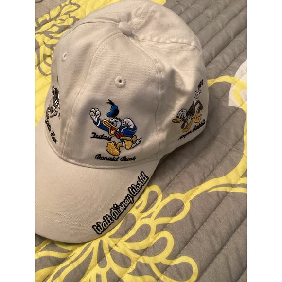 Walt Disney World Parks Donald Duck 90th Anniversary Baseball Cap Hat Beige - Picture 3 of 5